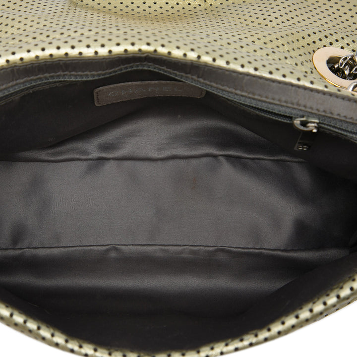 Chanel Métallisé perforé Reissue 2.55 Drill à rabat Cuir de veau