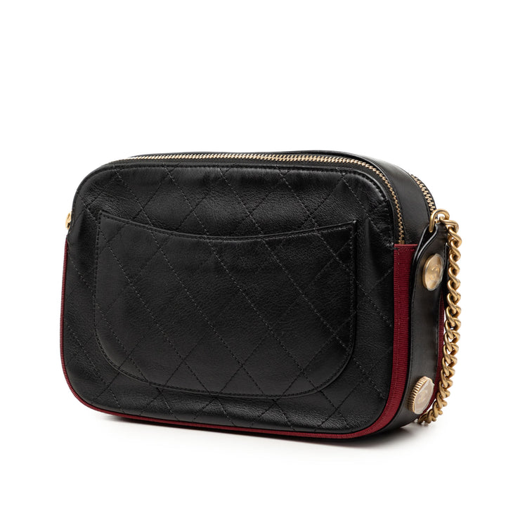 Chanel Cuir de veau Grosgrain Surpiqué Button Up Camera Étui