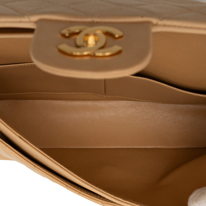 Chanel Medium Classic Cuir d’agneau Double rabat