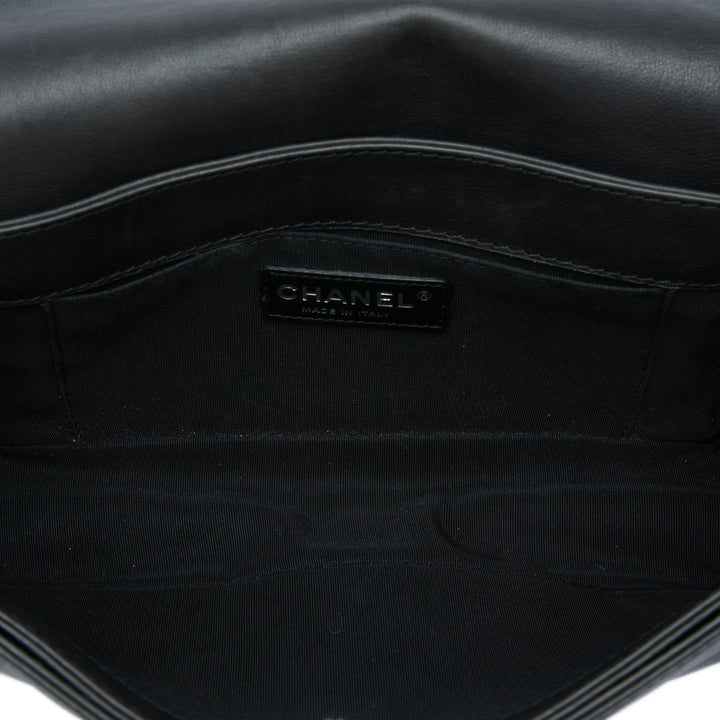 Chanel Old Medium Cuir d’agneau Boy Reverso à rabat