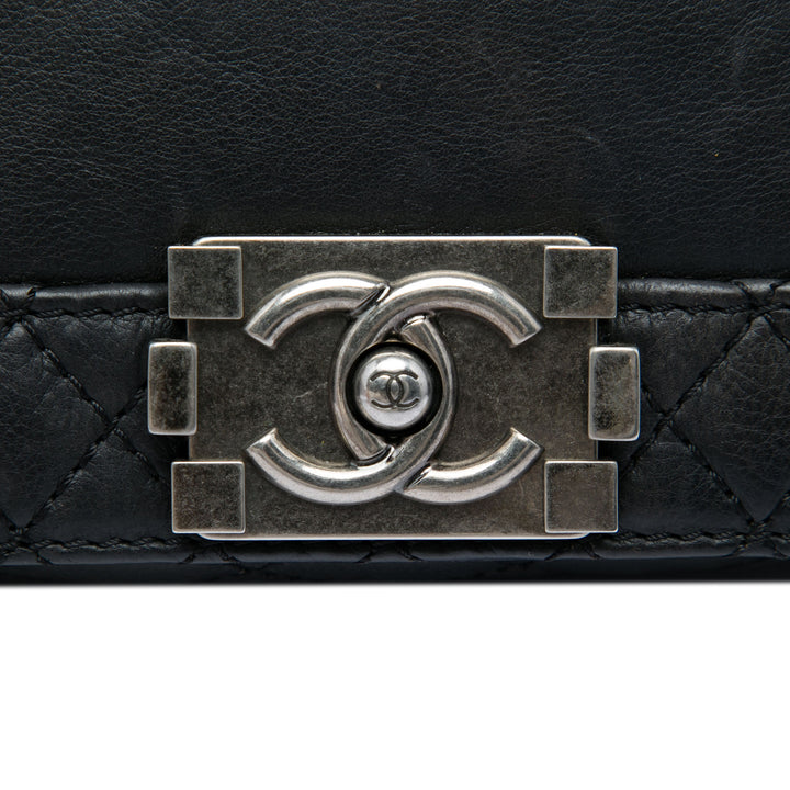 Chanel Old Medium Cuir d’agneau Boy Reverso à rabat