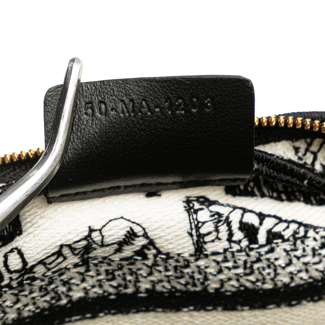Dior Toile Embroidered Plan De Paris Cosmetic Pochette Blanc – GABY PARIS Authentique