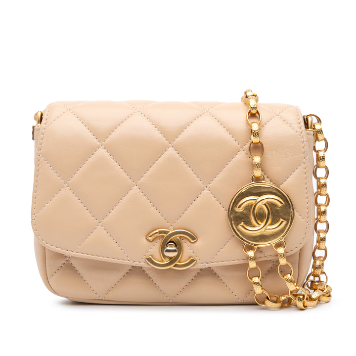 Chanel Small Matelassé Cuir d’agneau CC Coin à rabat