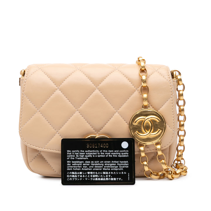 Chanel Small Matelassé Cuir d’agneau CC Coin à rabat