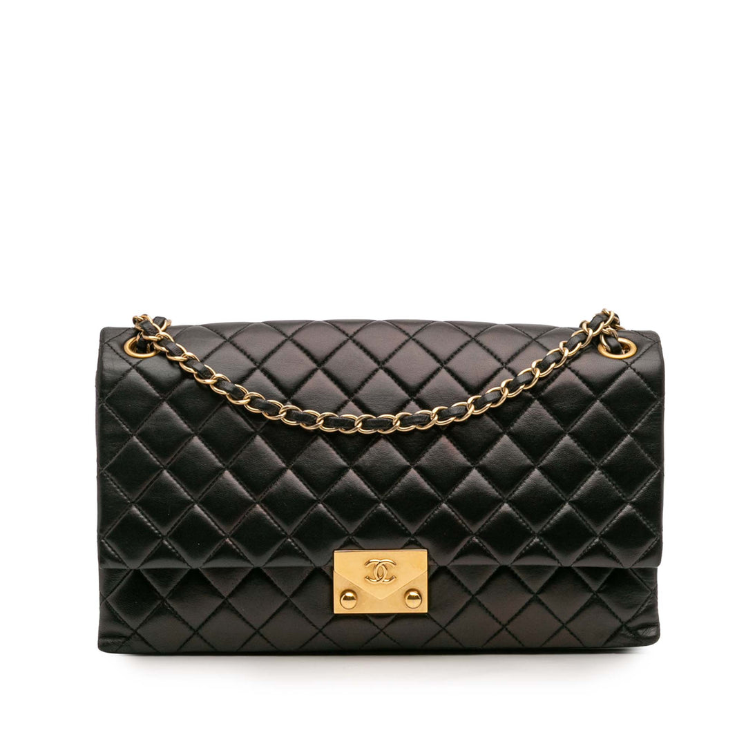 Chanel Quilted Cuir d’agneau Pagoda Accordion Flap Noir – GABY PARIS Authentique