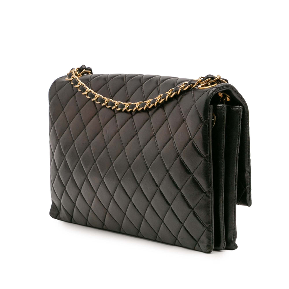Chanel Quilted Cuir d’agneau Pagoda Accordion Flap Noir – GABY PARIS Authentique