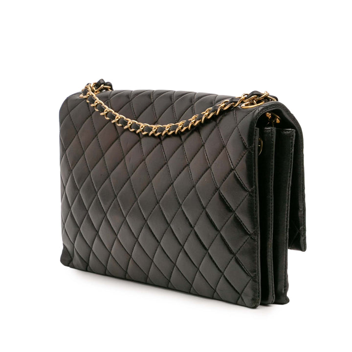 Chanel Quilted Cuir d’agneau Pagoda Accordion Flap Noir – GABY PARIS Authentique