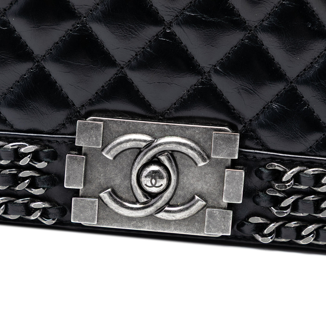 Chanel Old Medium Matelassé Glazed Cuir de veau Sac rond à chaîne Boy à rabat – GABY PARIS Authentique