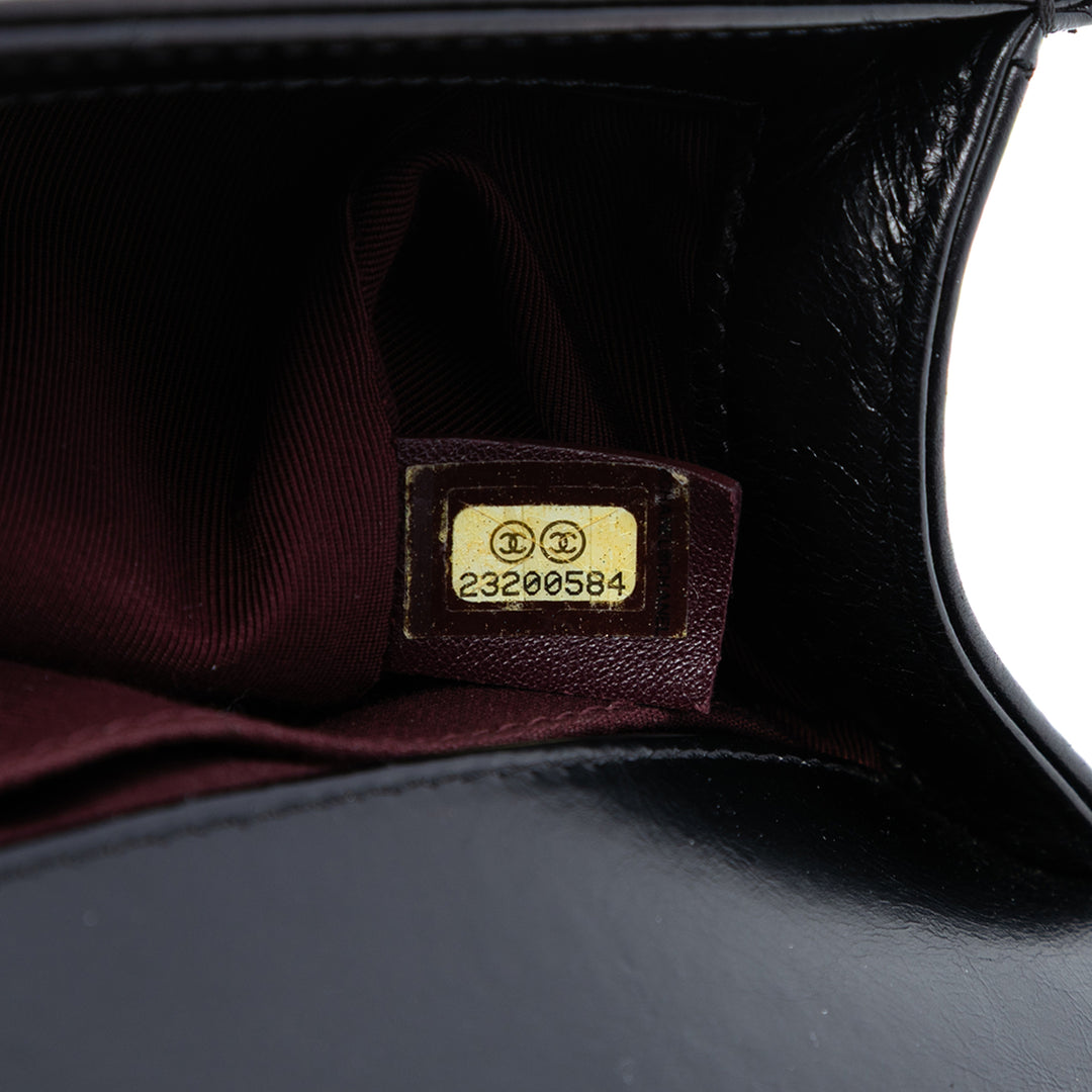 Chanel Old Medium Matelassé Glazed Cuir de veau Sac rond à chaîne Boy à rabat – GABY PARIS Authentique