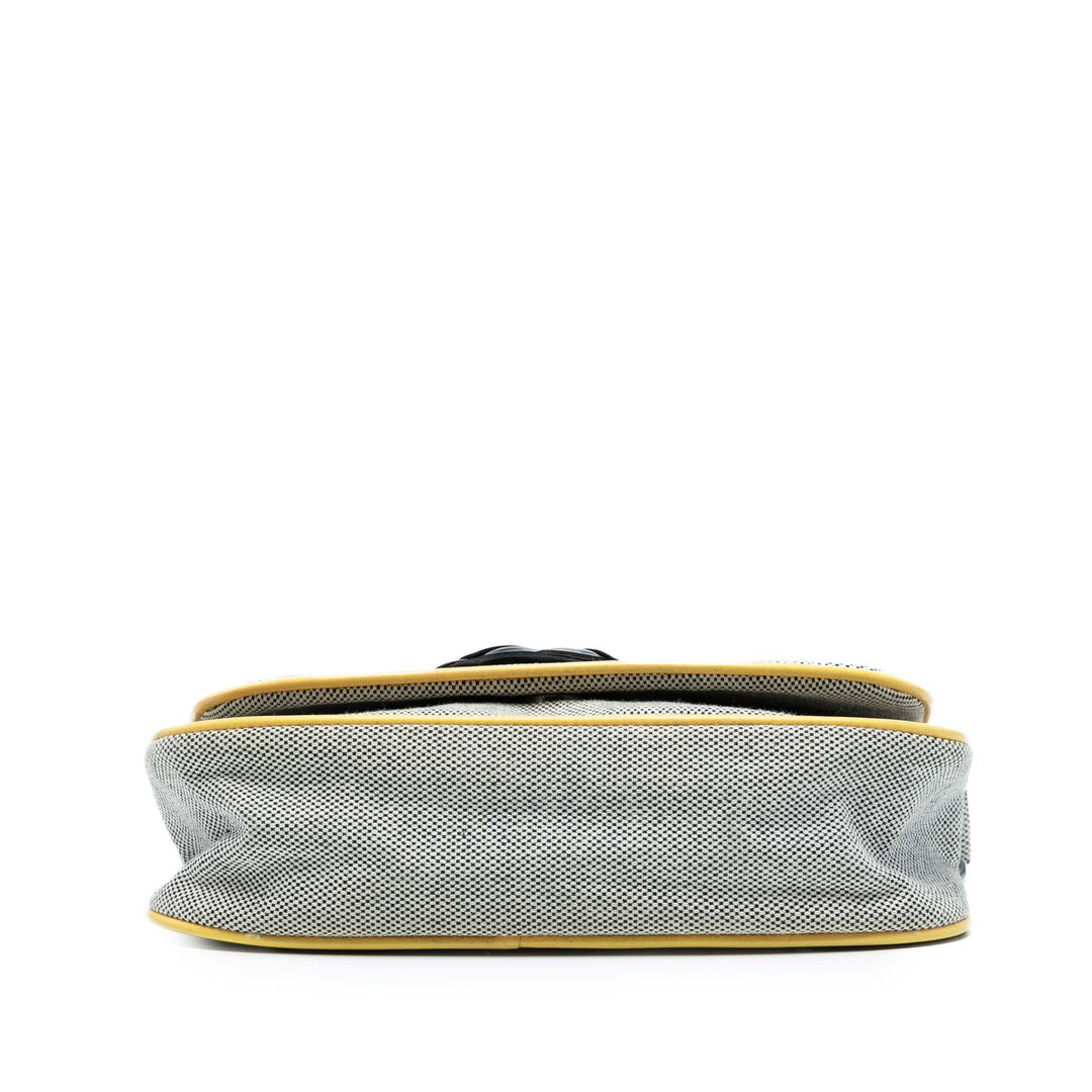 Chanel Toile CC Camellia No. 5 Sac bandoulière – GABY PARIS Authentique