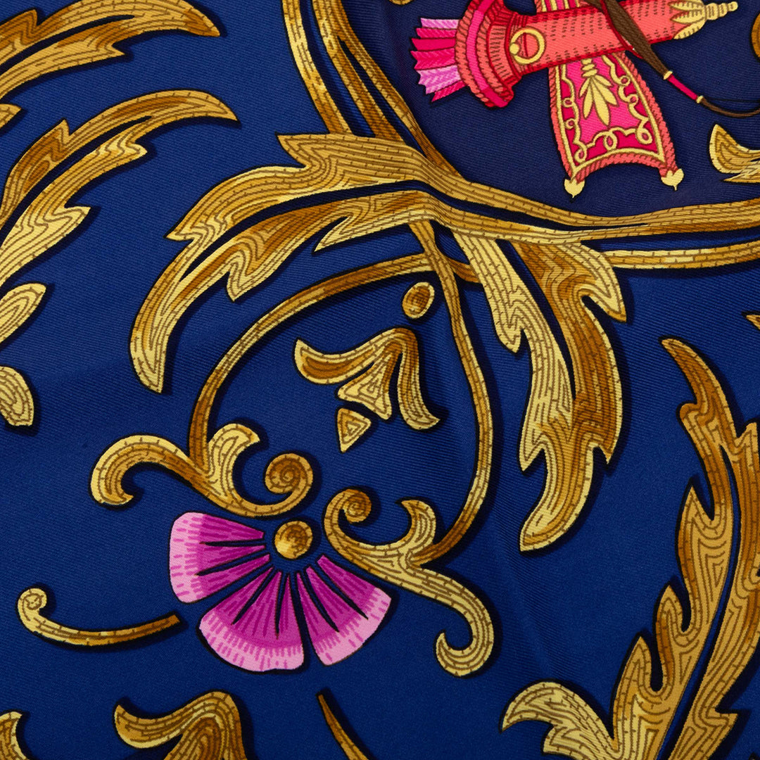 Hermès Cheval Turc Foulard 90 Bleu – vue 3 – GABY PARIS
