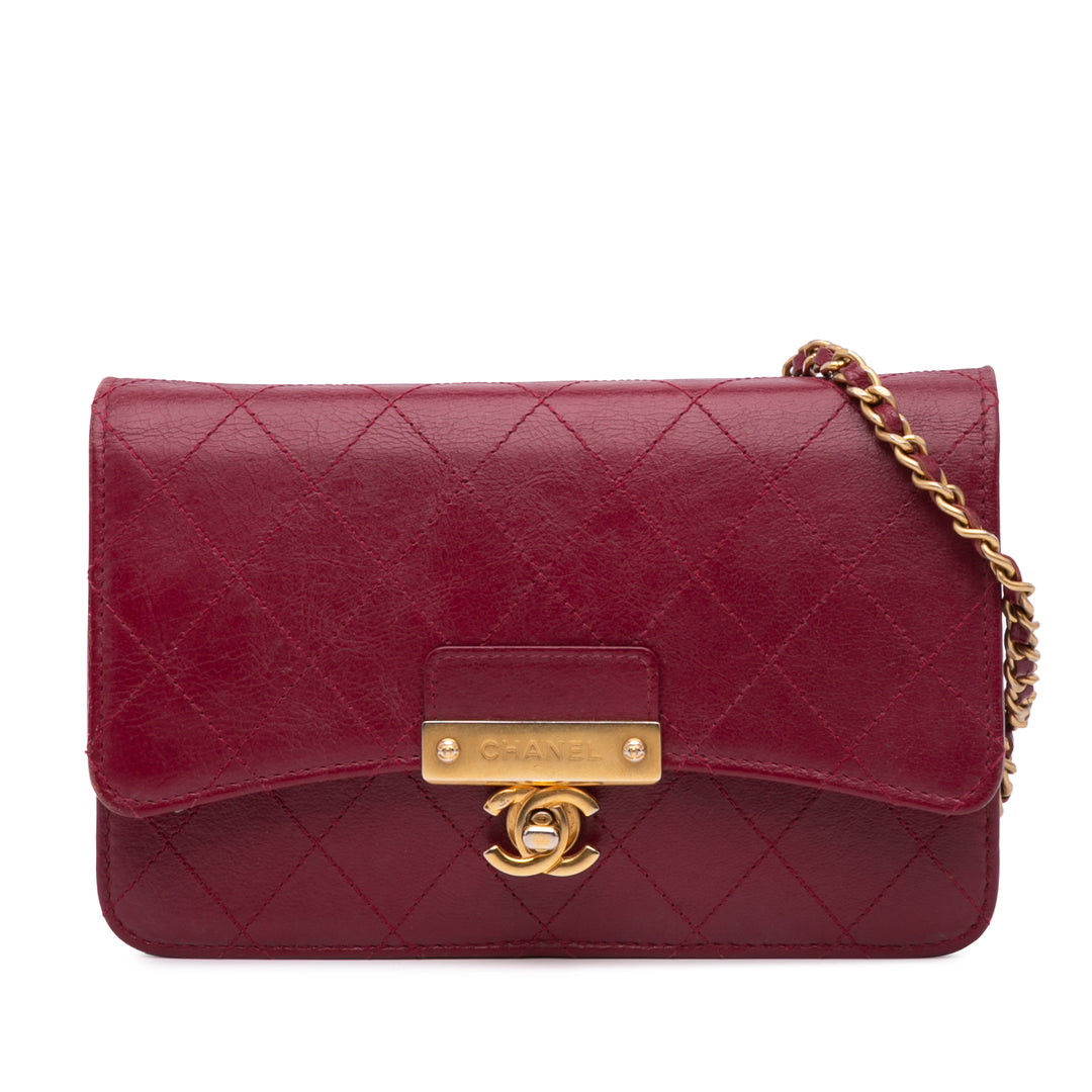 Stitched Goatskin Golden CC Wallet On Chain Red - Gaby Paris