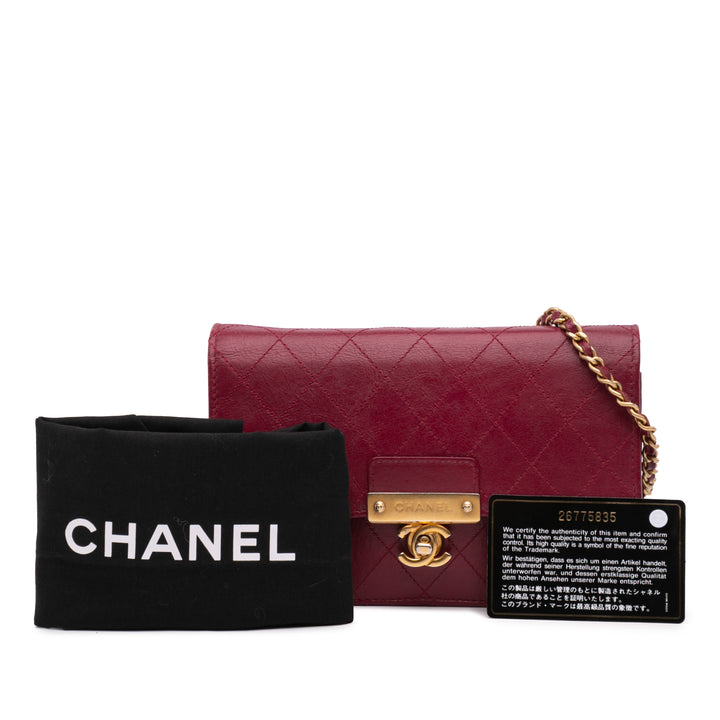 Stitched Goatskin Golden CC Wallet On Chain Red - Gaby Paris