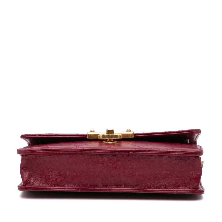 Stitched Goatskin Golden CC Wallet On Chain Red - Gaby Paris
