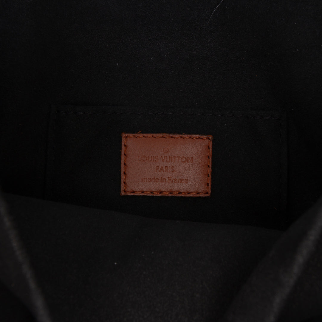 Louis Vuitton Sac à main Dauphine Monogram Reverse Mini Marron – vue 5 – GABY PARIS