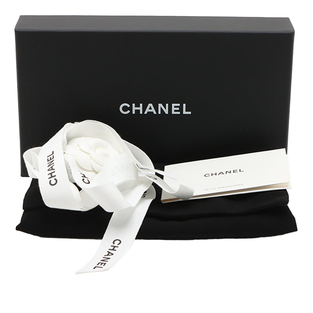 Chanel Bicolor Cuir d’agneau 23B à rabat Phone Holder