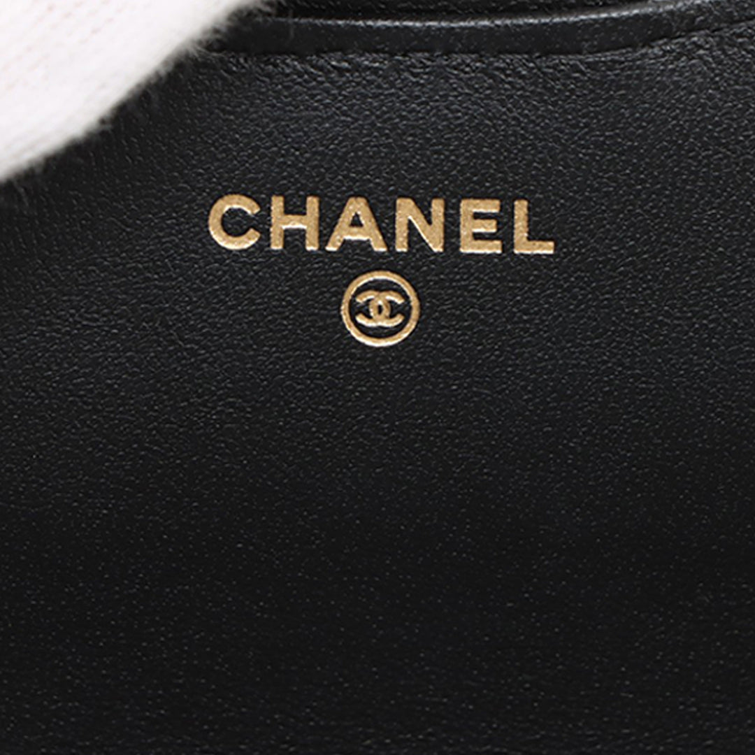Chanel Bicolor Cuir d’agneau 23B à rabat Phone Holder