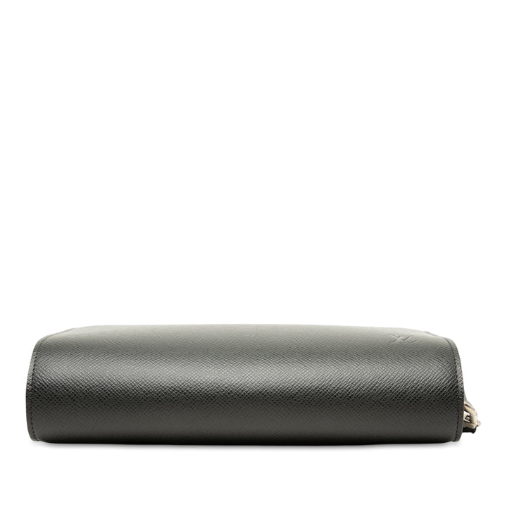 Louis Vuitton Taiga Pochette Baikal Cuir