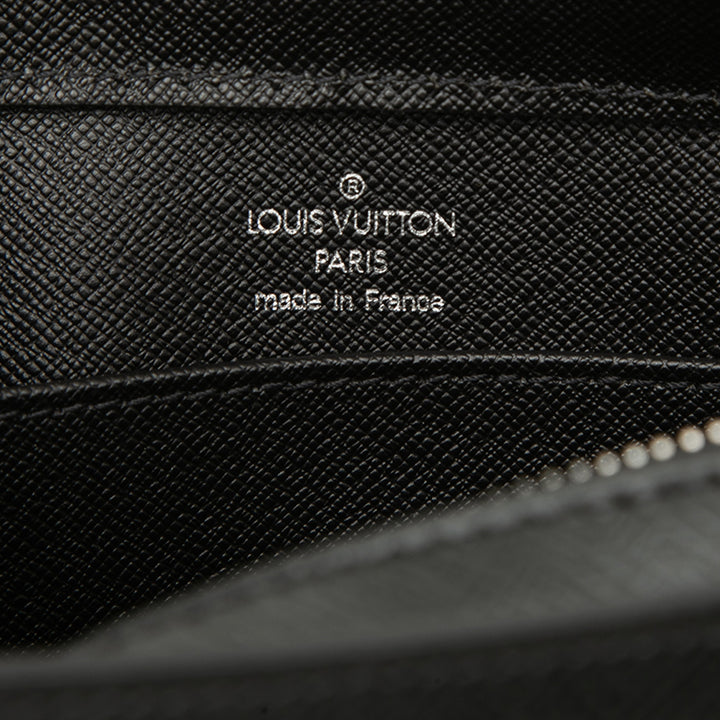 Louis Vuitton Taiga Pochette Baikal Cuir
