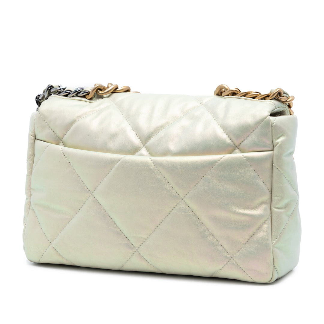 Chanel Large Iridescent Cuir d’agneau 19 à rabat