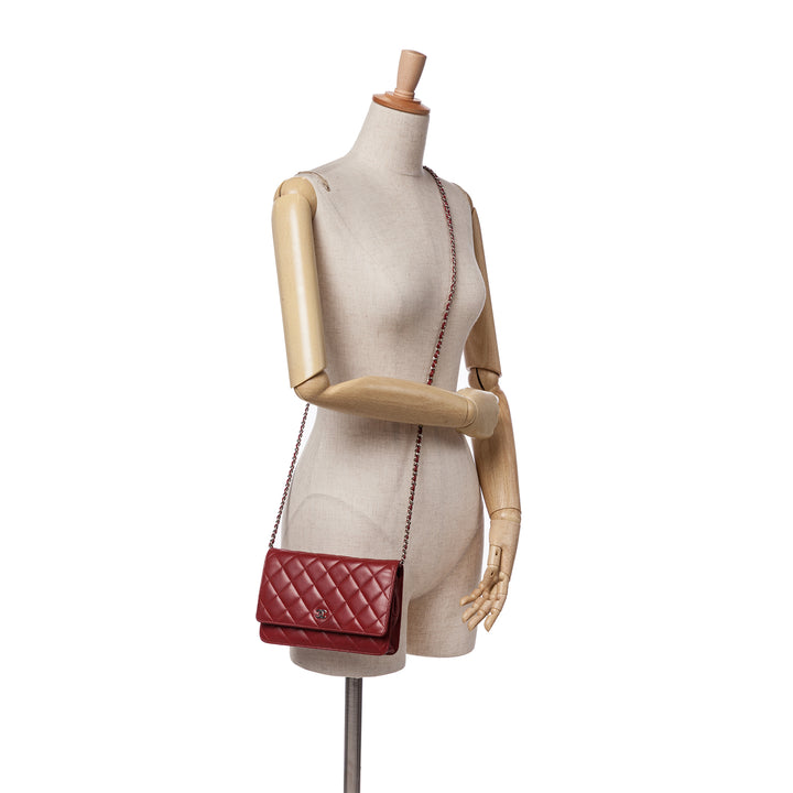 CC Quilted Lambskin Wallet on Chain Red - Gaby Paris