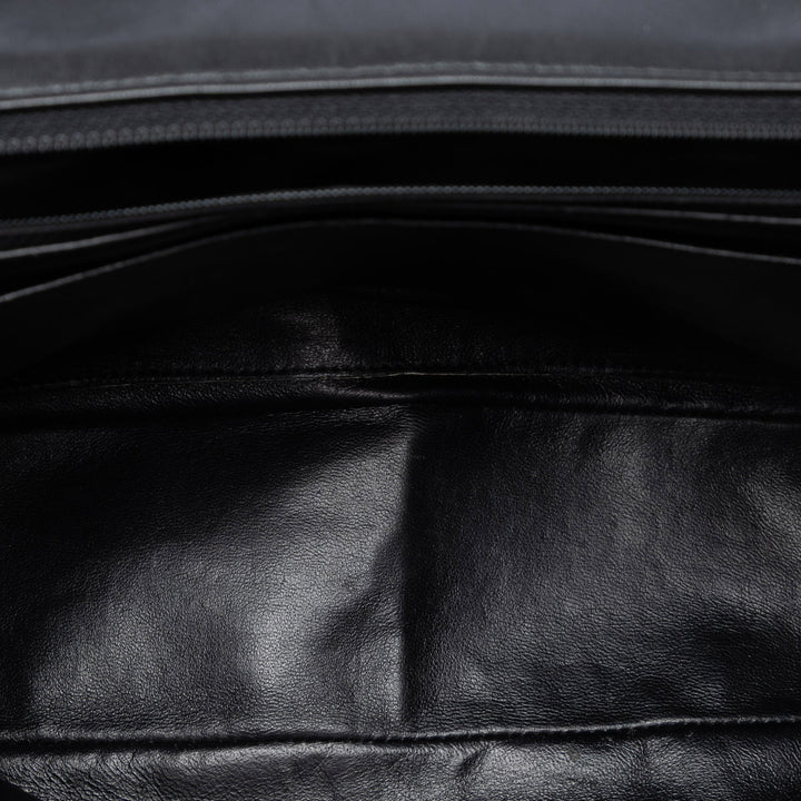 Chanel Jumbo Classic perforé Cuir d’agneau Simple rabat