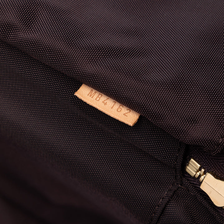 Louis Vuitton Monogram Vernis Pegase 45