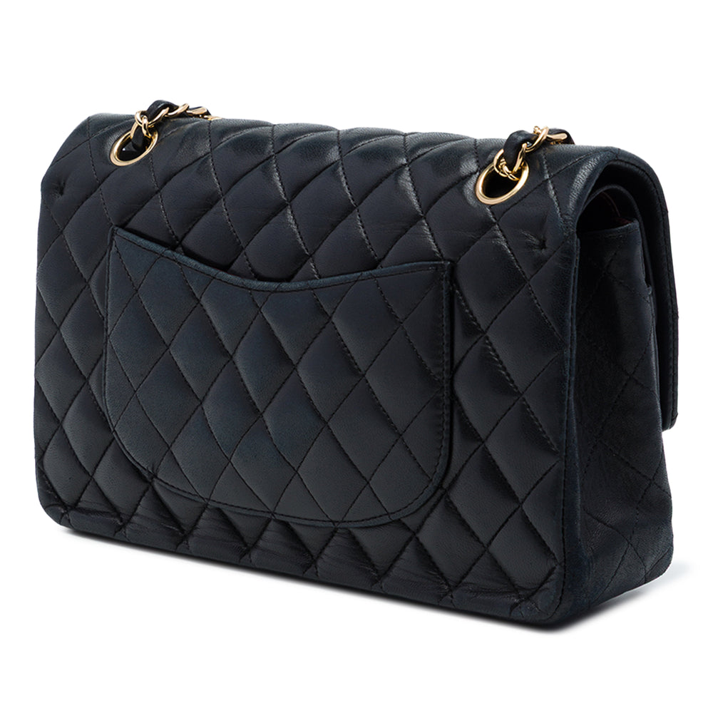 Chanel Sac porté épaule Classic Double rabat Moyen Cuir d'agneau Noir – vue 2 – GABY PARIS