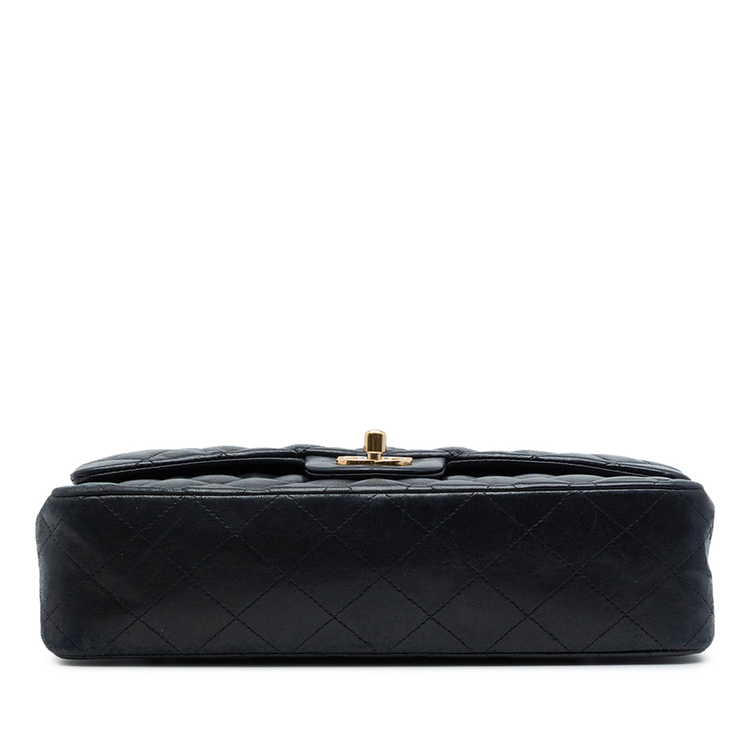Chanel Sac porté épaule Classic Double rabat Moyen Cuir d'agneau Noir – vue 3 – GABY PARIS