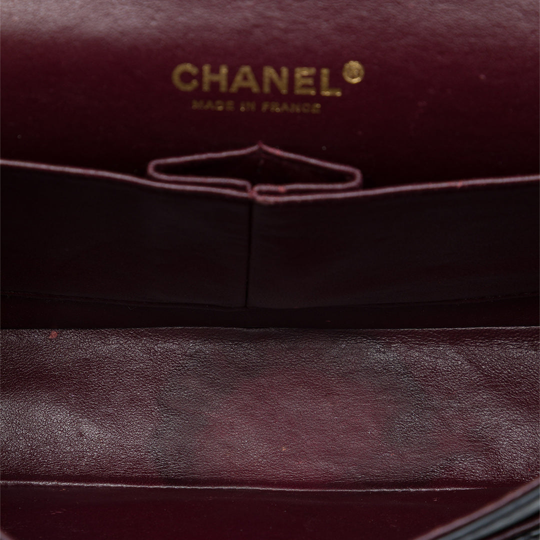 Chanel Sac porté épaule Classic Double rabat Moyen Cuir d'agneau Noir – vue 4 – GABY PARIS