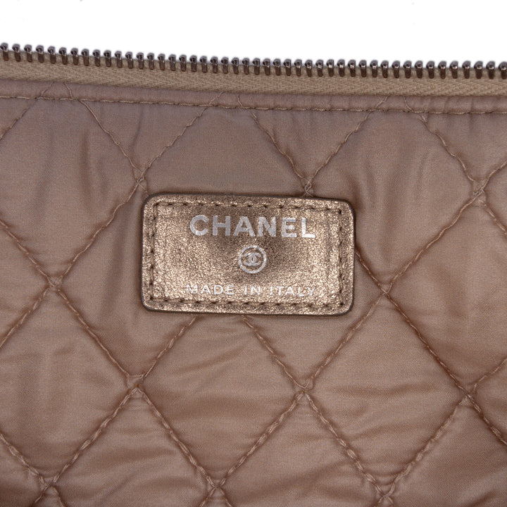Large Quilted Metallic Lambskin O Case Clutch Gold - Gaby Paris