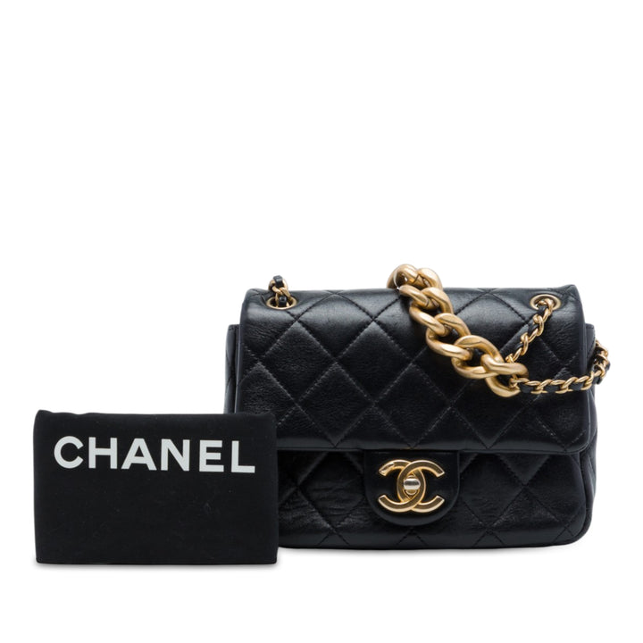 Chanel CC Matelassé Multi Chaîne Rabat simple Mini Cuir de veau Noir – vue 7 – GABY PARIS