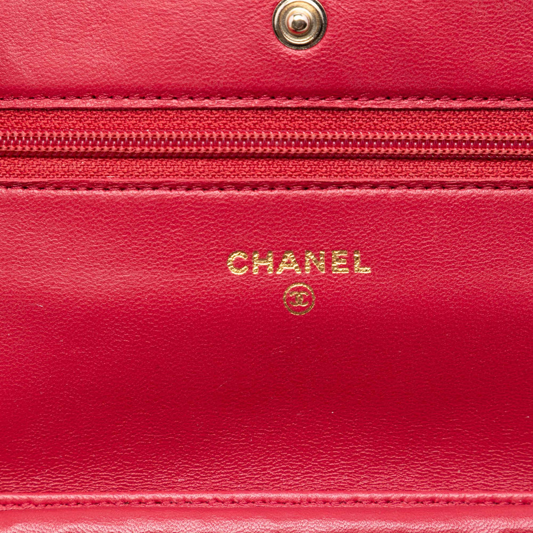 Chanel CC Matelassé Cuir d’agneau Wallet on Chain