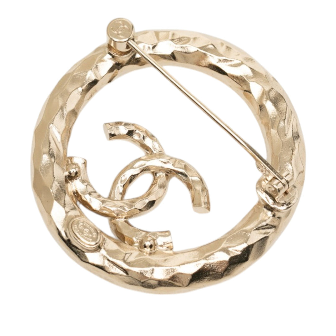Chanel CC plaqué Strass Rond Pin Broche Métal