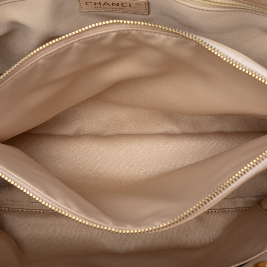 Chanel Caviar Grand Shopping Cabas