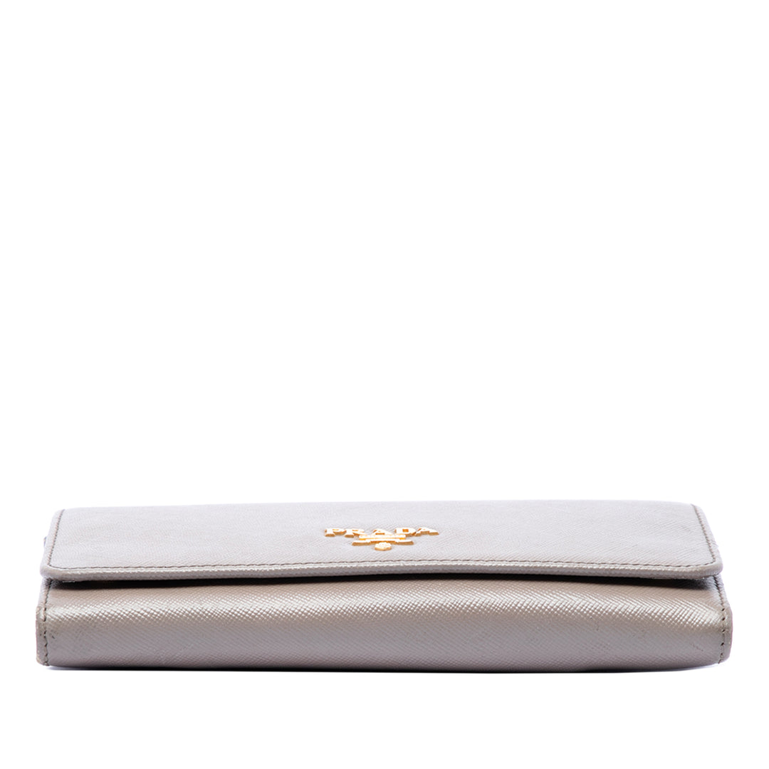 Prada Saffiano Portefeuille on Strap