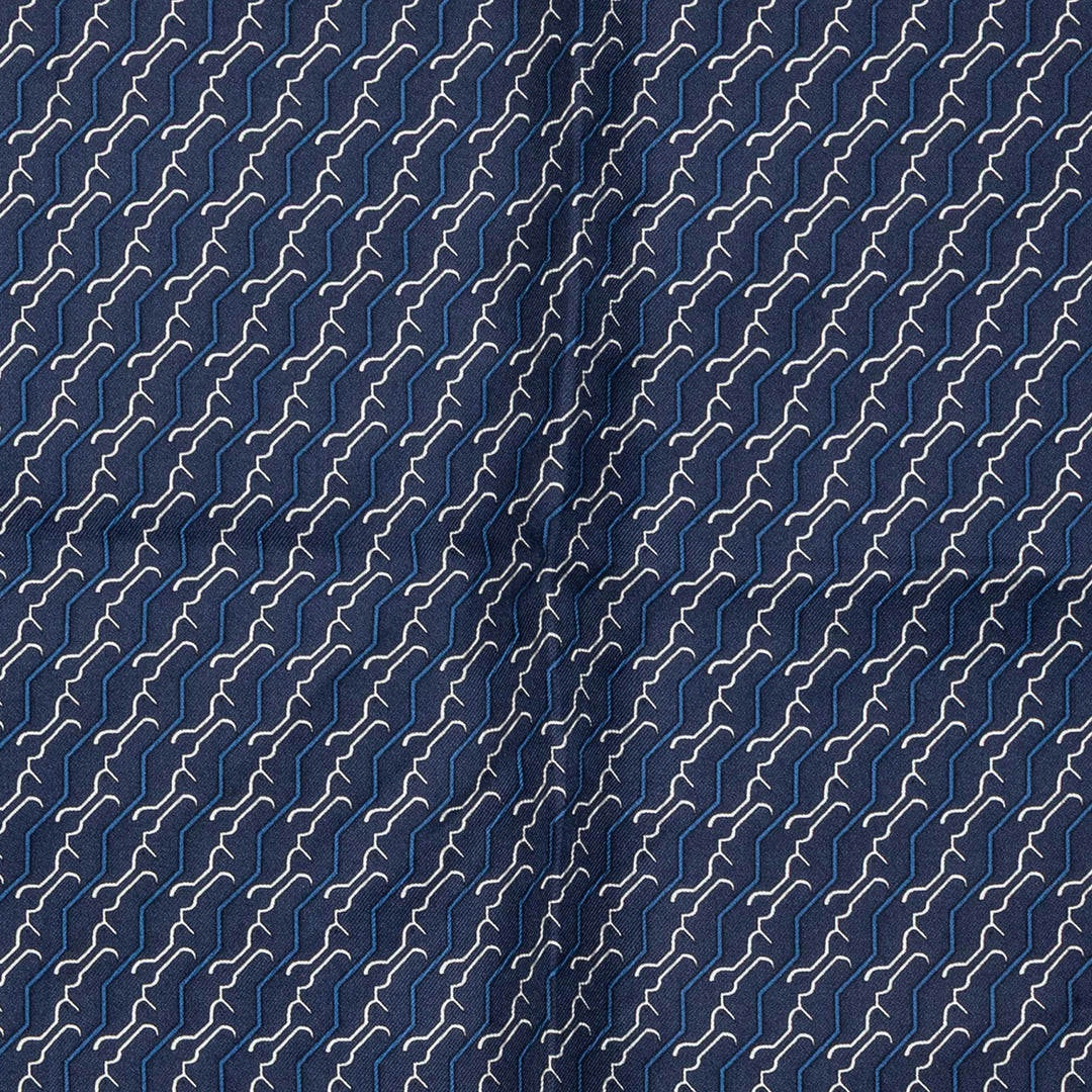 Hermès Imprimé Poche Carré Foulard Bleu – vue 5 – GABY PARIS