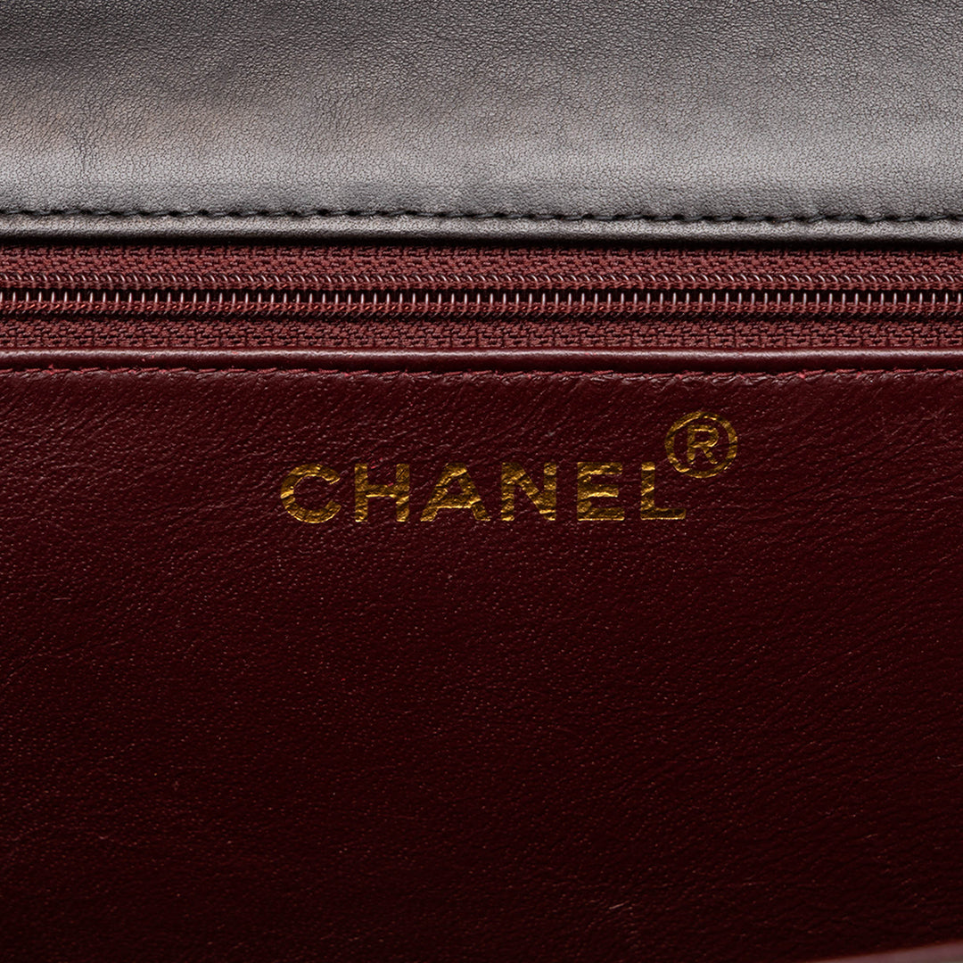 Chanel CC Matelassé Rabat intégral Moyen Cuir d'agneau Noir – vue 5 – GABY PARIS