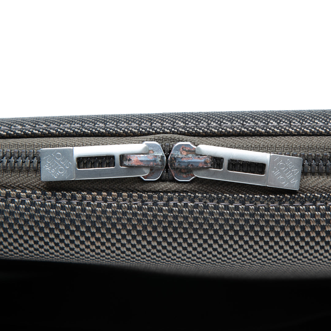 Louis Vuitton Damier Geant Mage