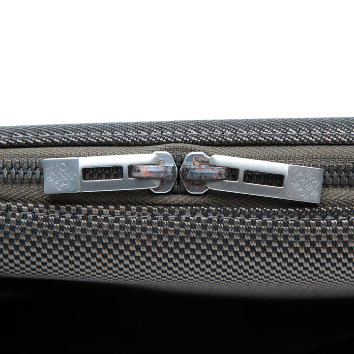 Louis Vuitton Damier Geant Mage