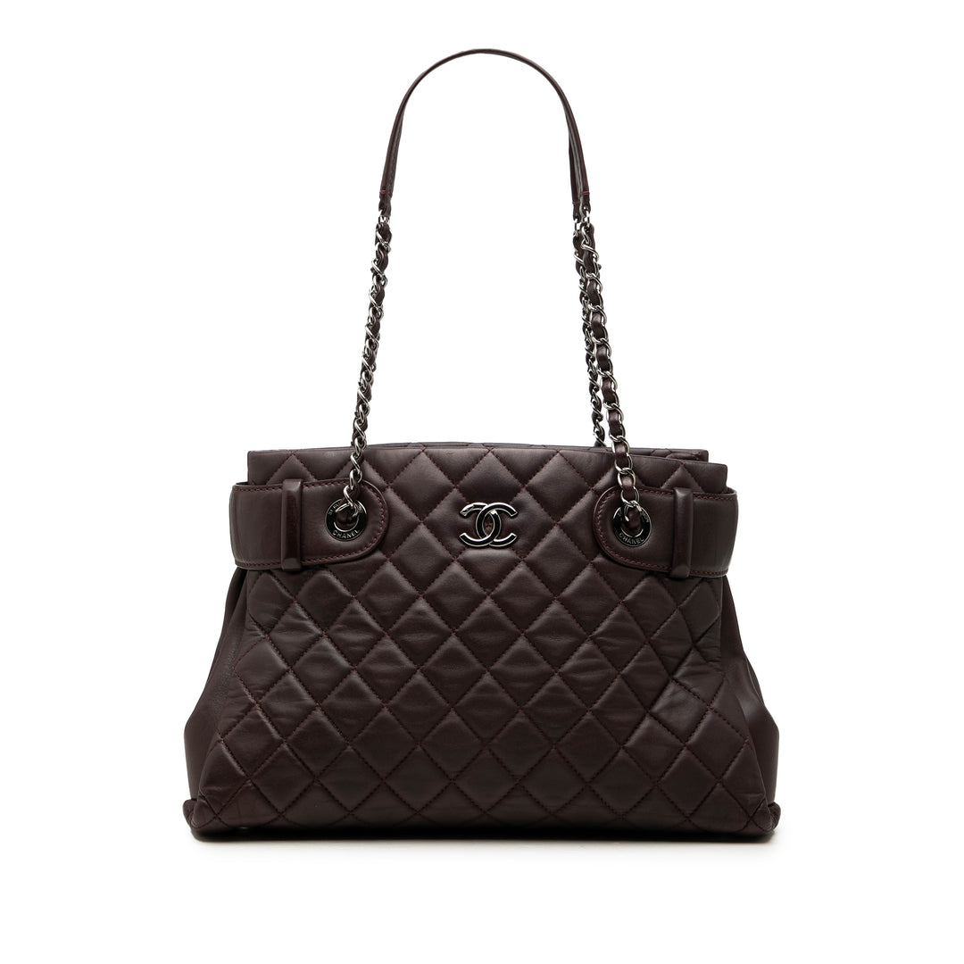 Chanel Matelassé Coco Loop Cabas Petit Cuir d'agneau Rouge – vue principale – GABY PARIS