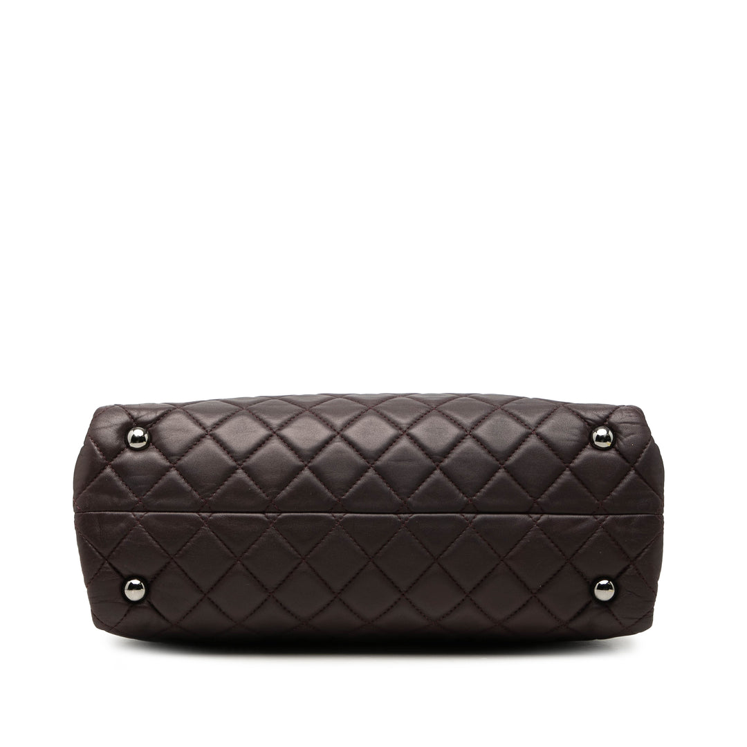 Chanel Matelassé Coco Loop Cabas Petit Cuir d'agneau Rouge – vue 3 – GABY PARIS