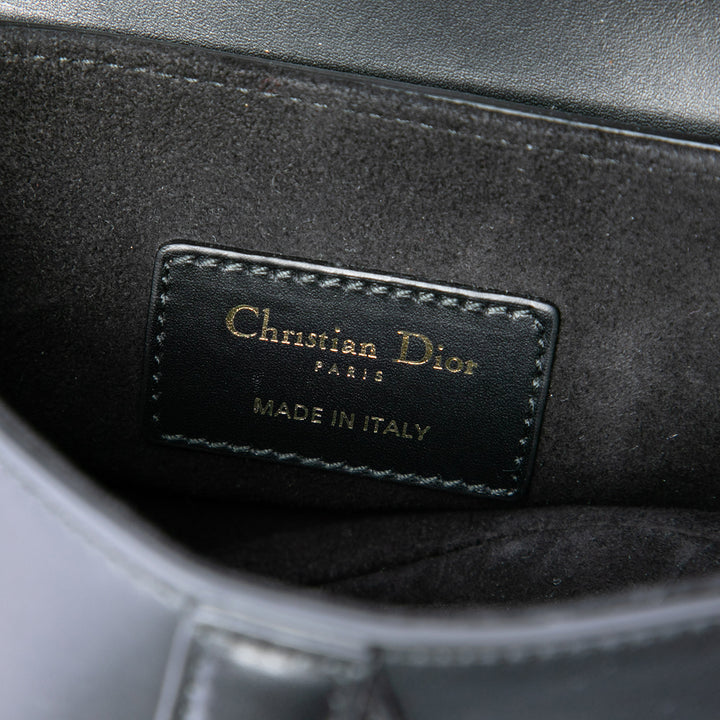 Dior Saddle Sac Mini Cuir de veau lisse Noir – vue 5 – GABY PARIS