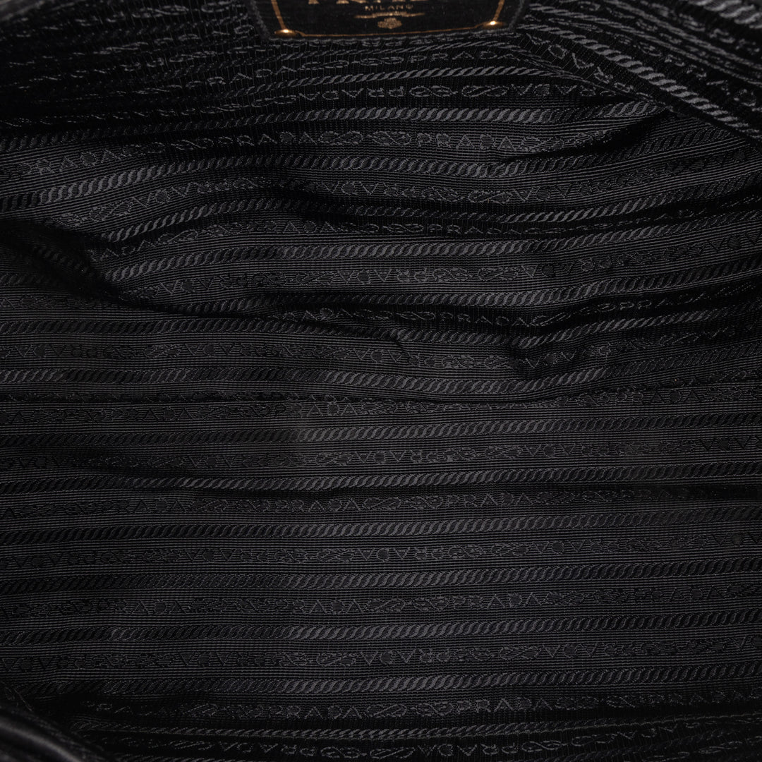 Vitello Daino Zip Top Satchel Black - Gaby Paris