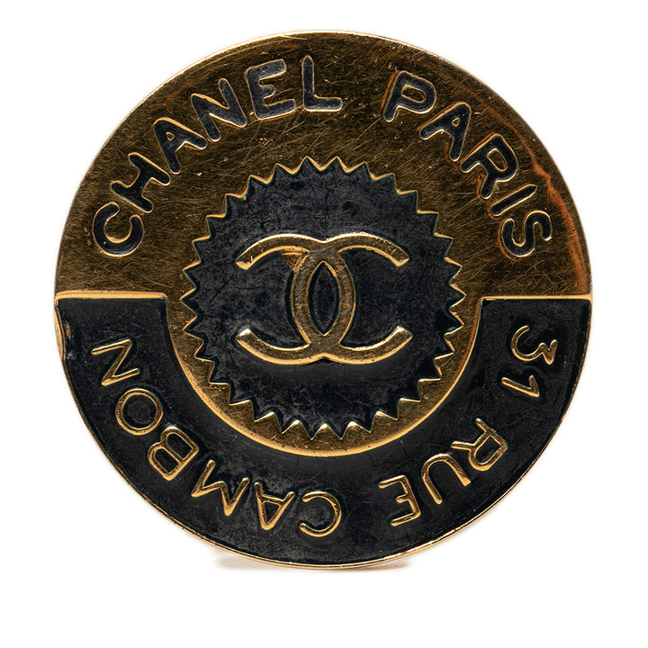 Chanel CC plaqué Émail 31 Rue Cambon Broche