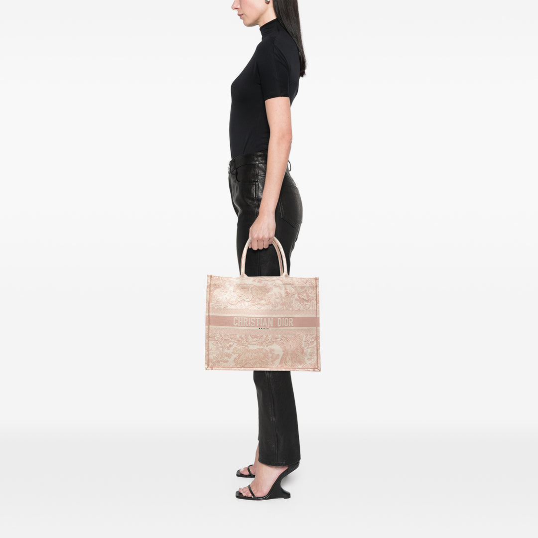 Dior Book Tote brodé Dioriviera De Jouy Grand Rose – vue 7 – GABY PARIS
