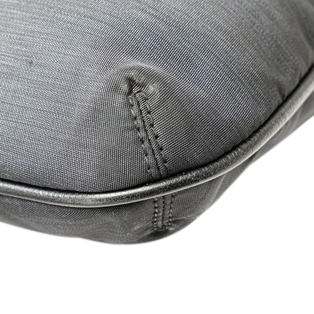 Anagram Nylon Crossbody Gray - Gaby Paris