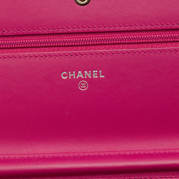 CC Matelassé Brilliant Wallet on Chain Rose