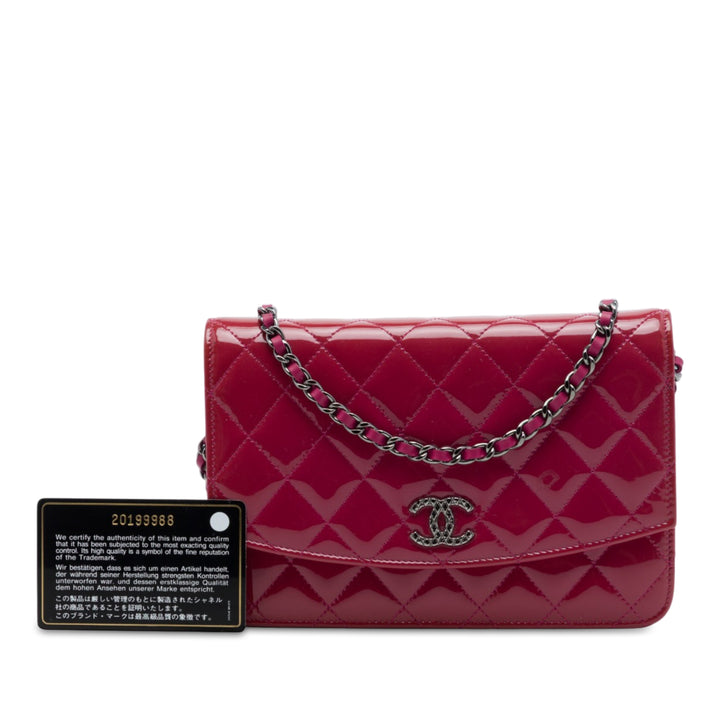 CC Matelassé Brilliant Wallet on Chain Rose