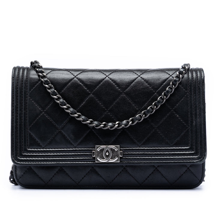 Chanel Matelassé Cuir d’agneau Boy Wallet on Chain